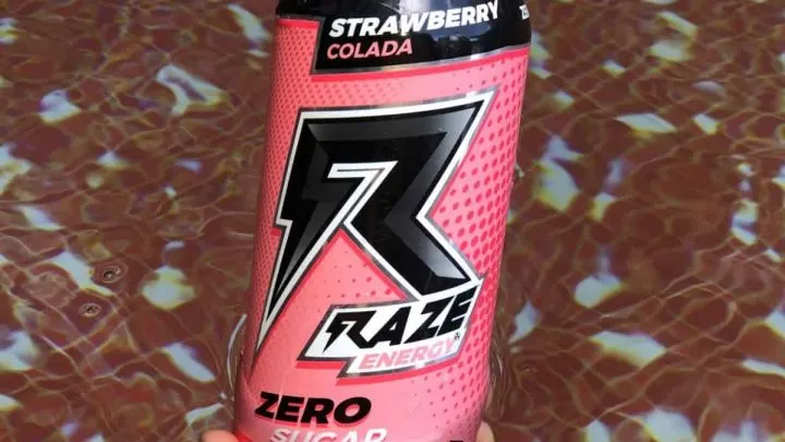 Raze Energy Drink Strawberry Cola