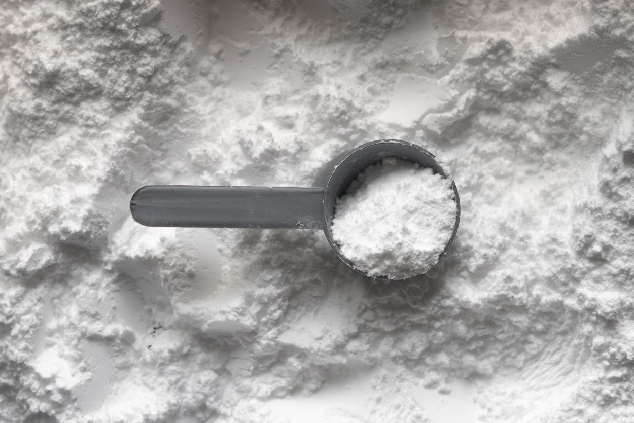 A scoop of white powder